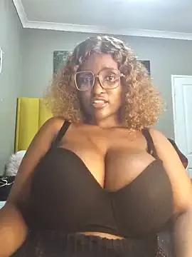 Bustygoddess32